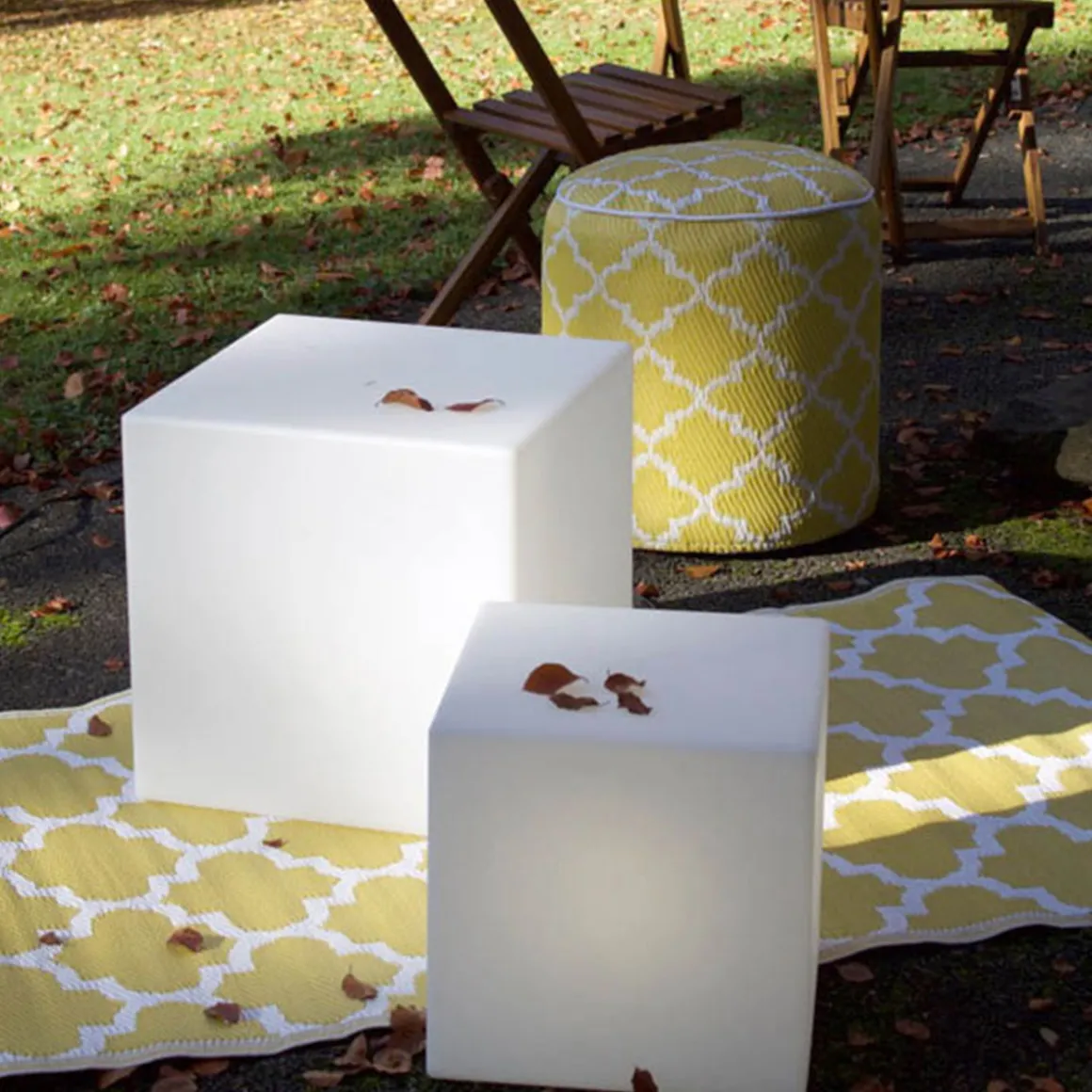 8 seasons design Shining Cube 33 LED Solar- / Dekoleuchte