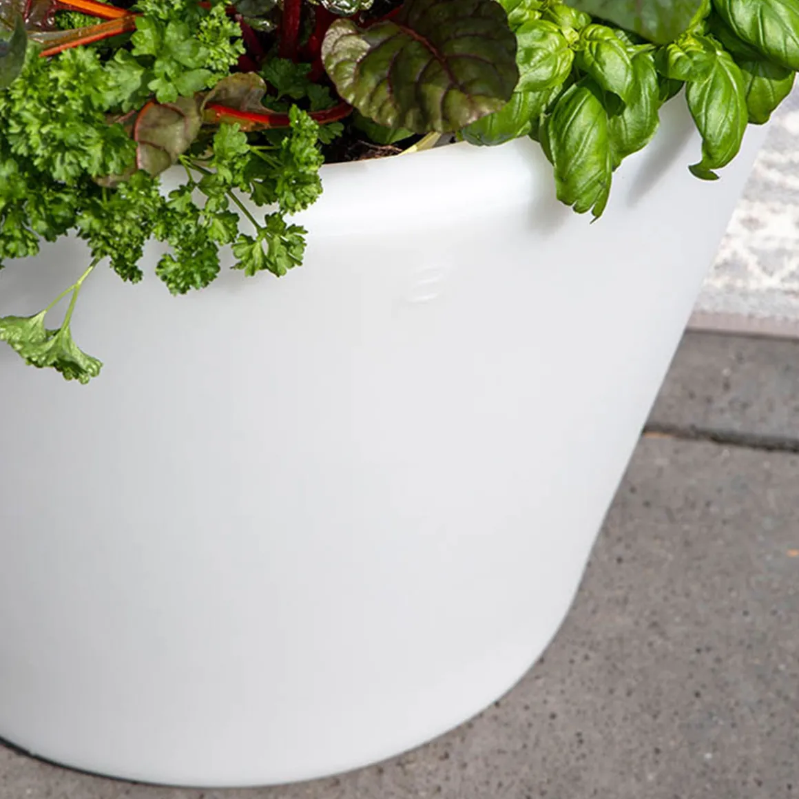 8 seasons design Shining Classic Pot XM Pflanztopf / Dekoleuchte