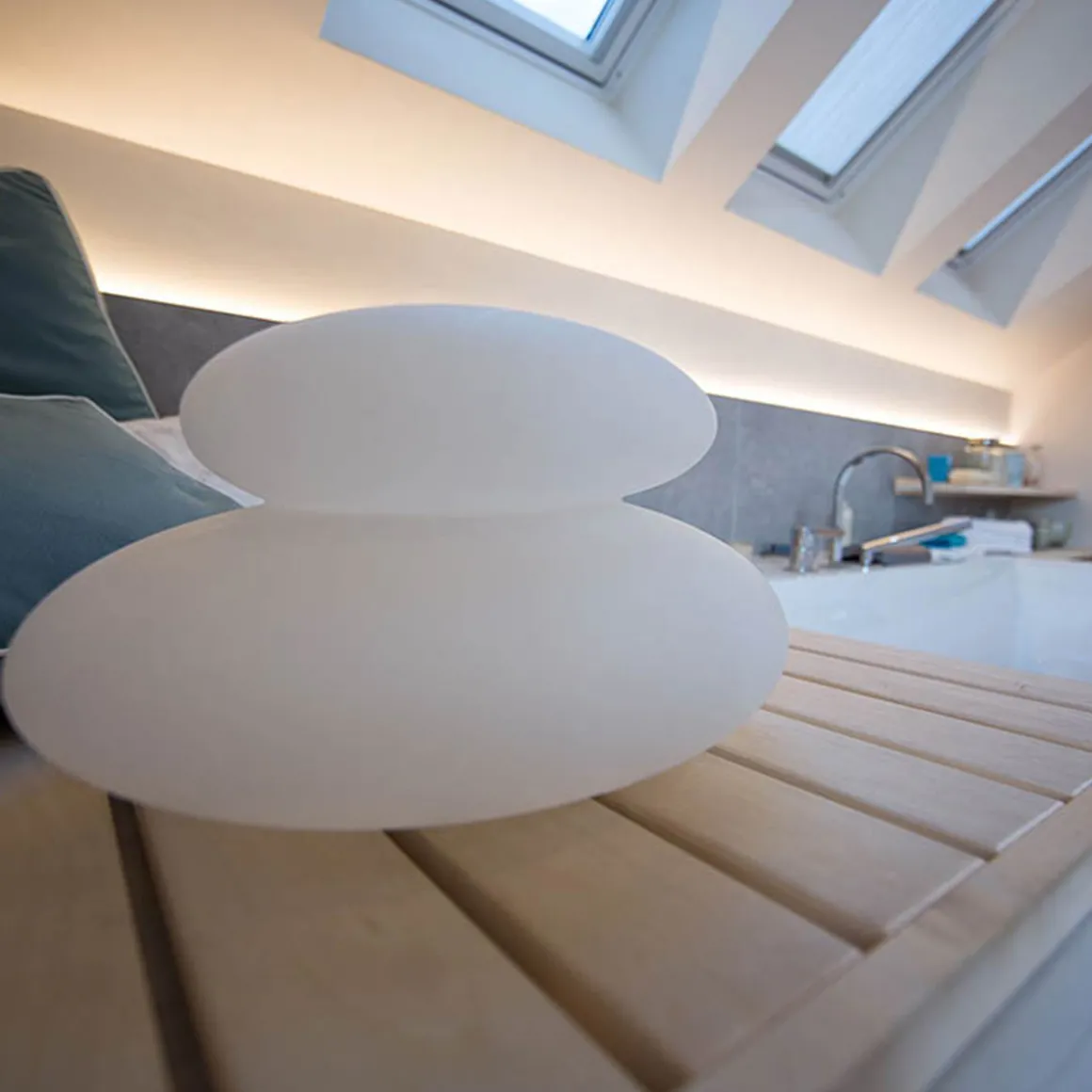 8 seasons design Shining Stone Dekoleuchte