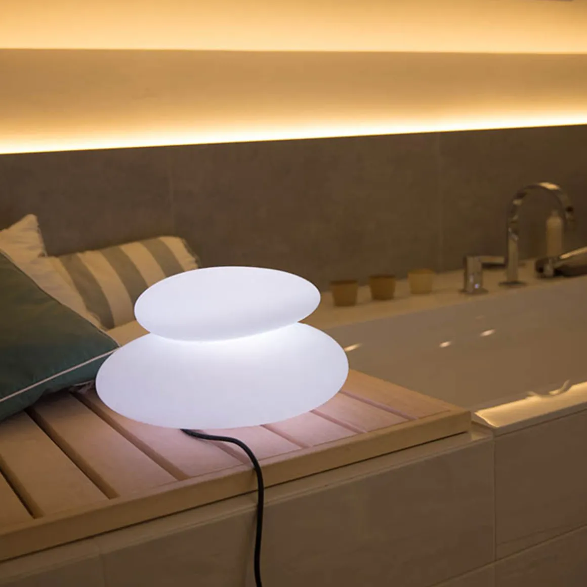 8 seasons design Shining Stone Dekoleuchte