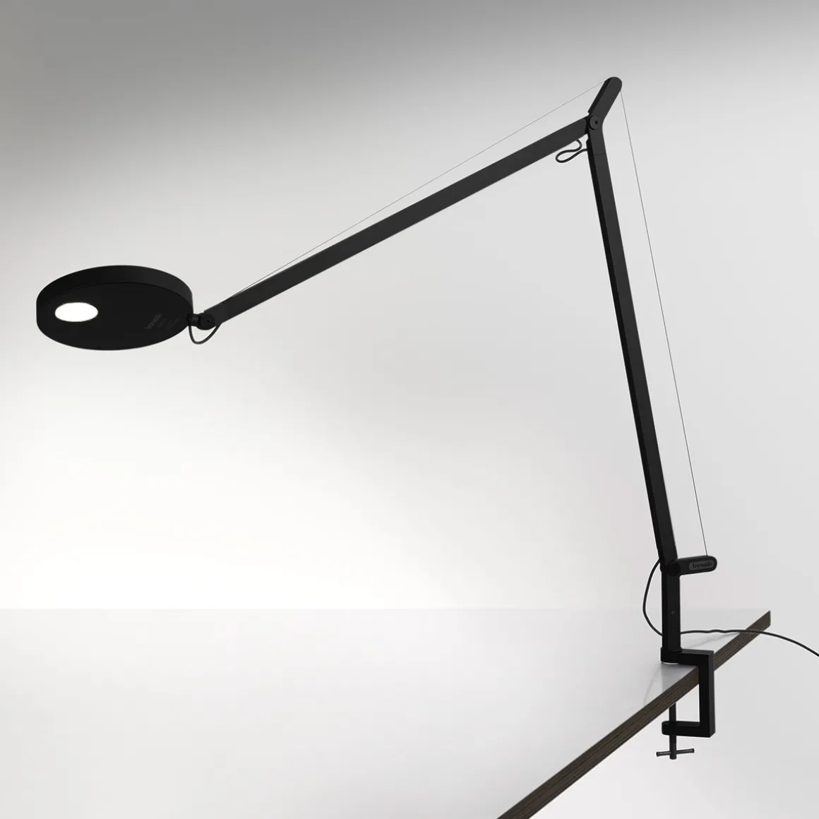 Artemide Demetra LED Tavolo mit Tischklemme