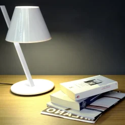 Artemide La Petite Tavolo