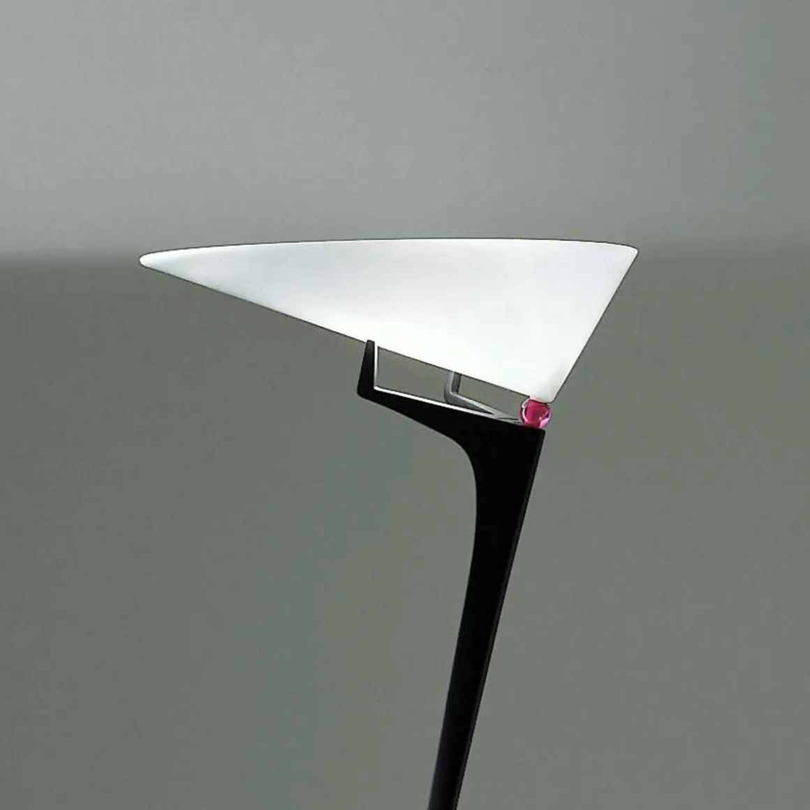 Artemide Montjuic Terra