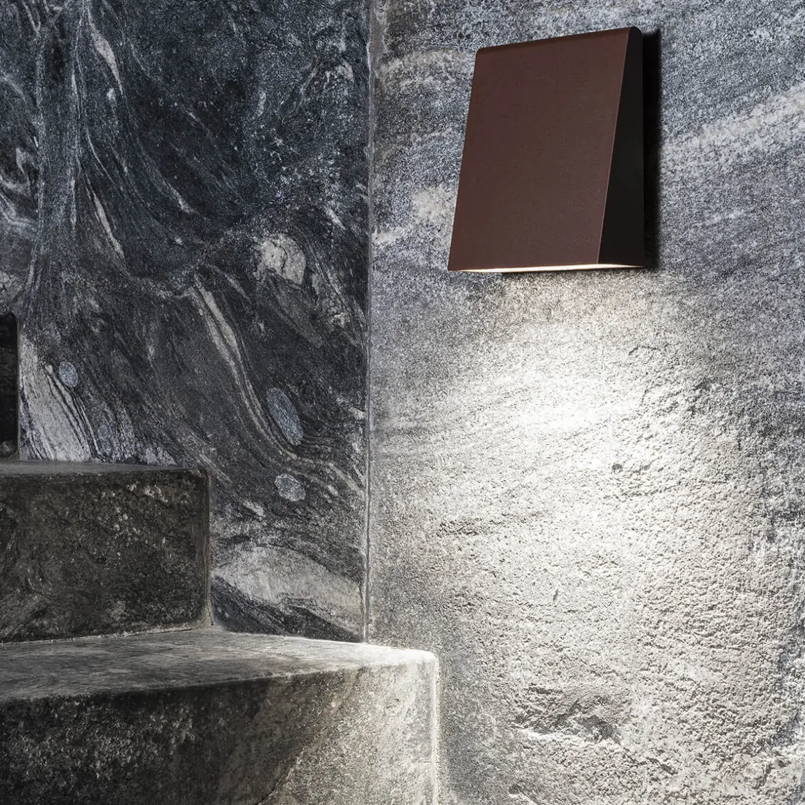 Artemide Outdoor Cuneo LED Boden- / Wandleuchte