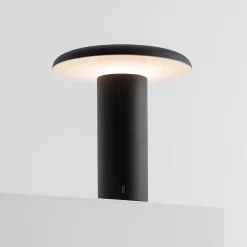 Artemide Takku LED Akkuleuchte