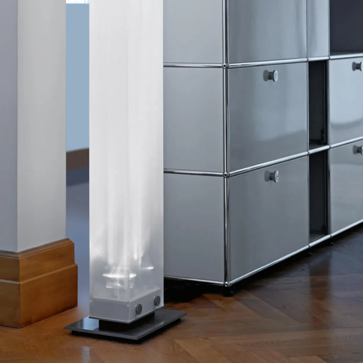 Belux Twilight-12 LED Stehleuchte, Dim-to-Warm