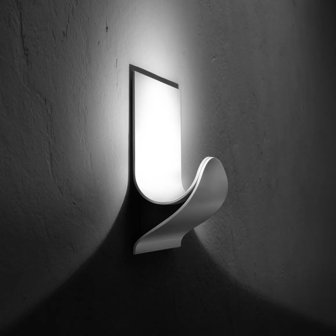 Cini & Nils Incontro Parete / Soffitto