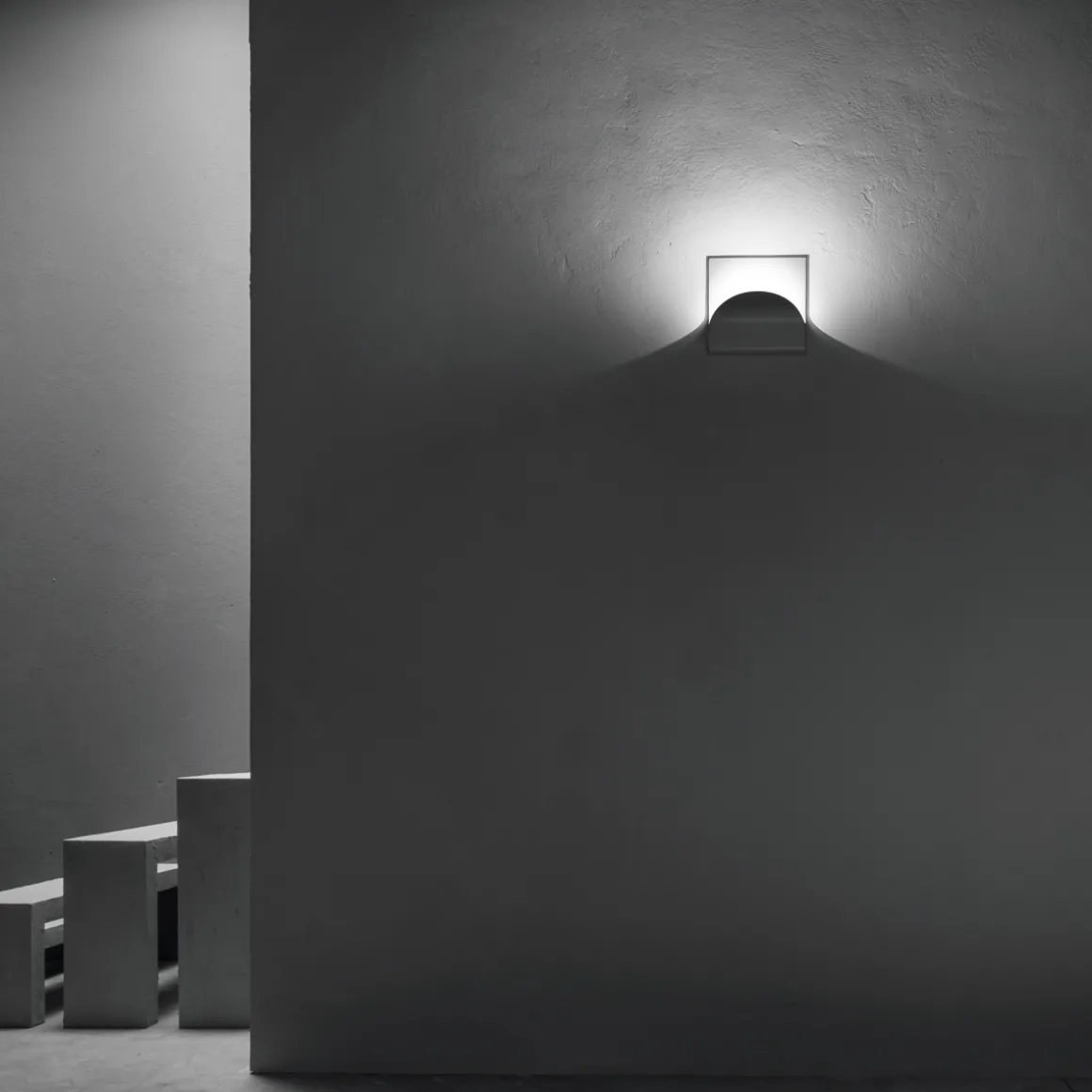 Cini & Nils Incontro Parete / Soffitto