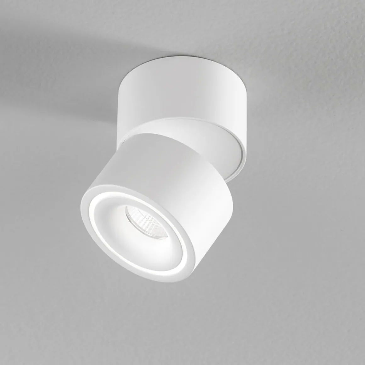 Egger Licht Clippo LED Wand- / Deckenstrahler, Dim-to-Warm