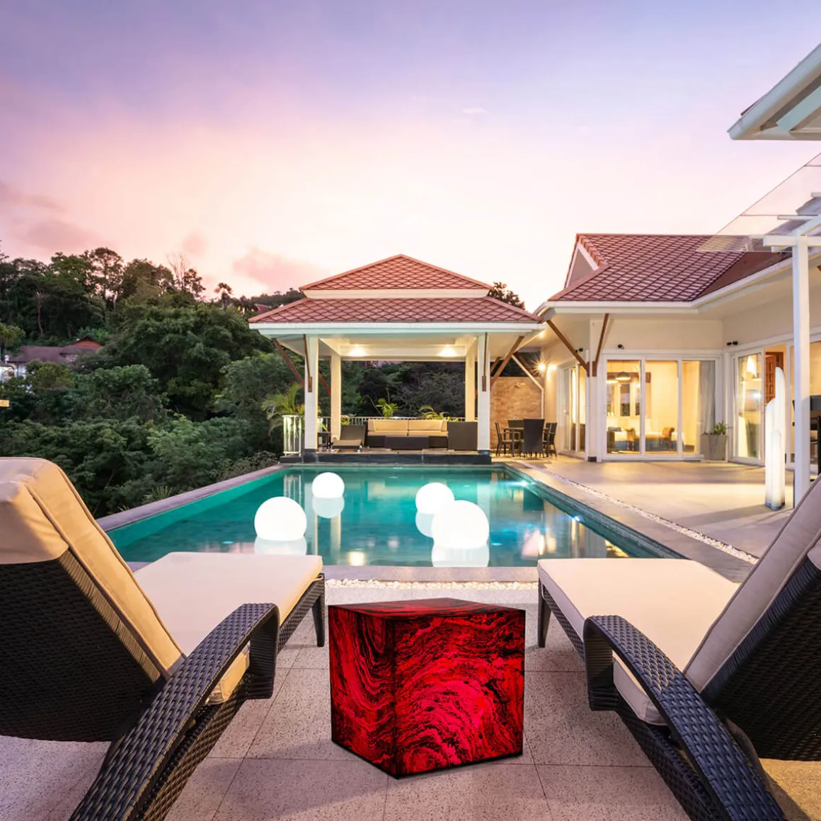 Epstein-Design Würfel Eifel im Herbst RGBCCT-LED Außenleuchte mit ZigBee