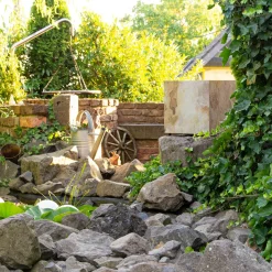 Epstein-Design Würfel Eifel im Herbst CCT-LED Außenleuchte mit ZigBee