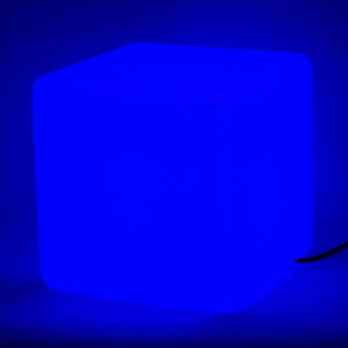 Epstein-Design Würfel RGBCCT-LED Außenleuchte mit ZigBee