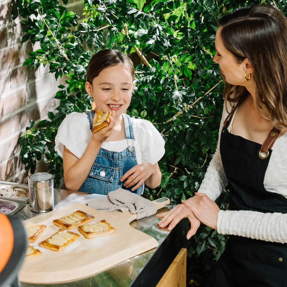 Everdure KILN Pizzaofen, 2 Brenner, rotierend, Pro-Set