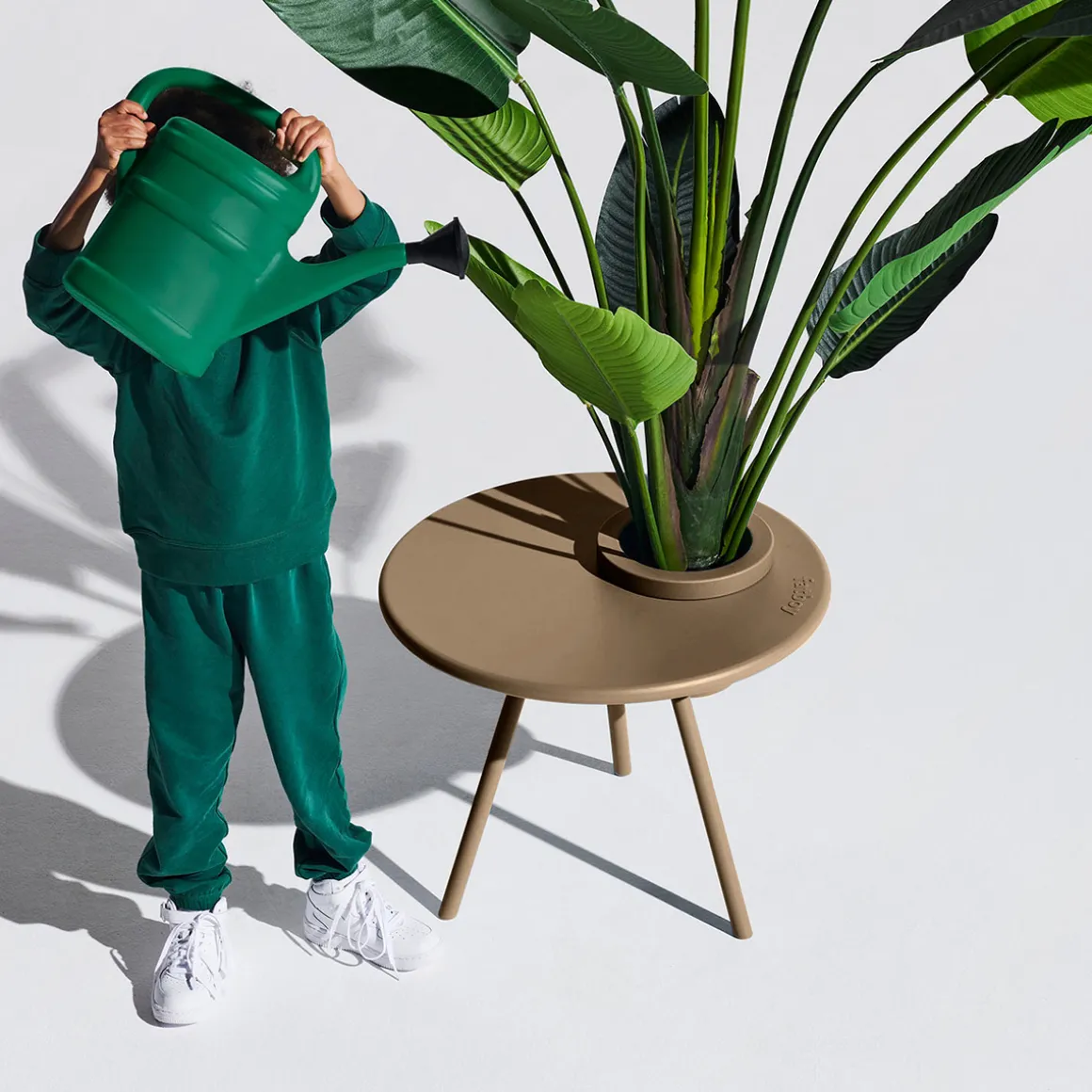 Fatboy Bakkes Beistelltisch mit Blumentopf