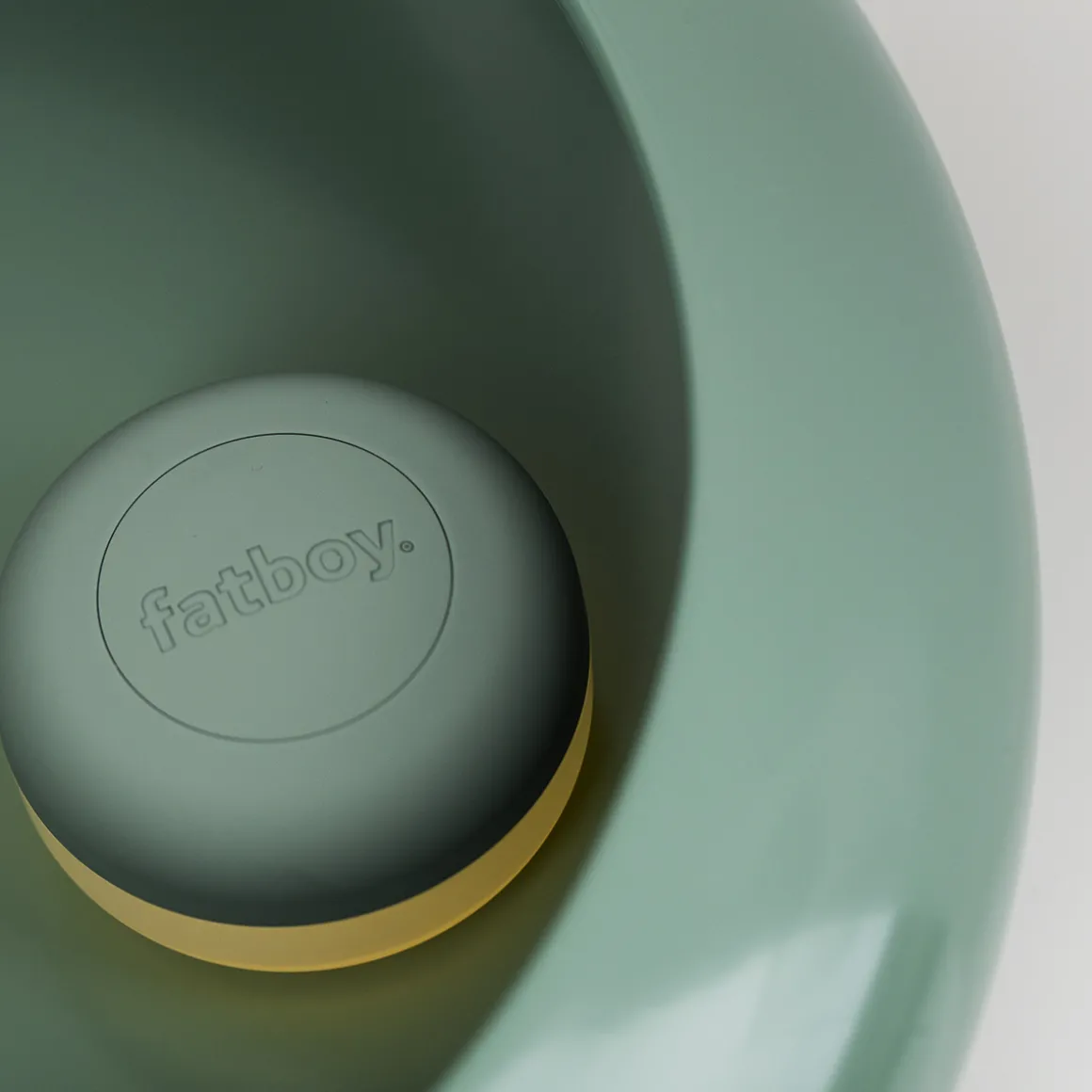 Fatboy Oloha Medium LED Akkuleuchte & Schale