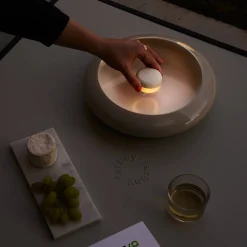 Fatboy Oloha Medium LED Akkuleuchte & Schale