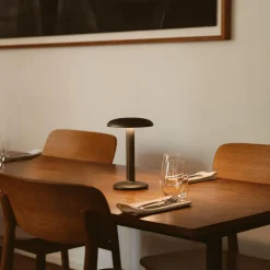 Flos Gustave Residential LED Akkuleuchte, 3000 K