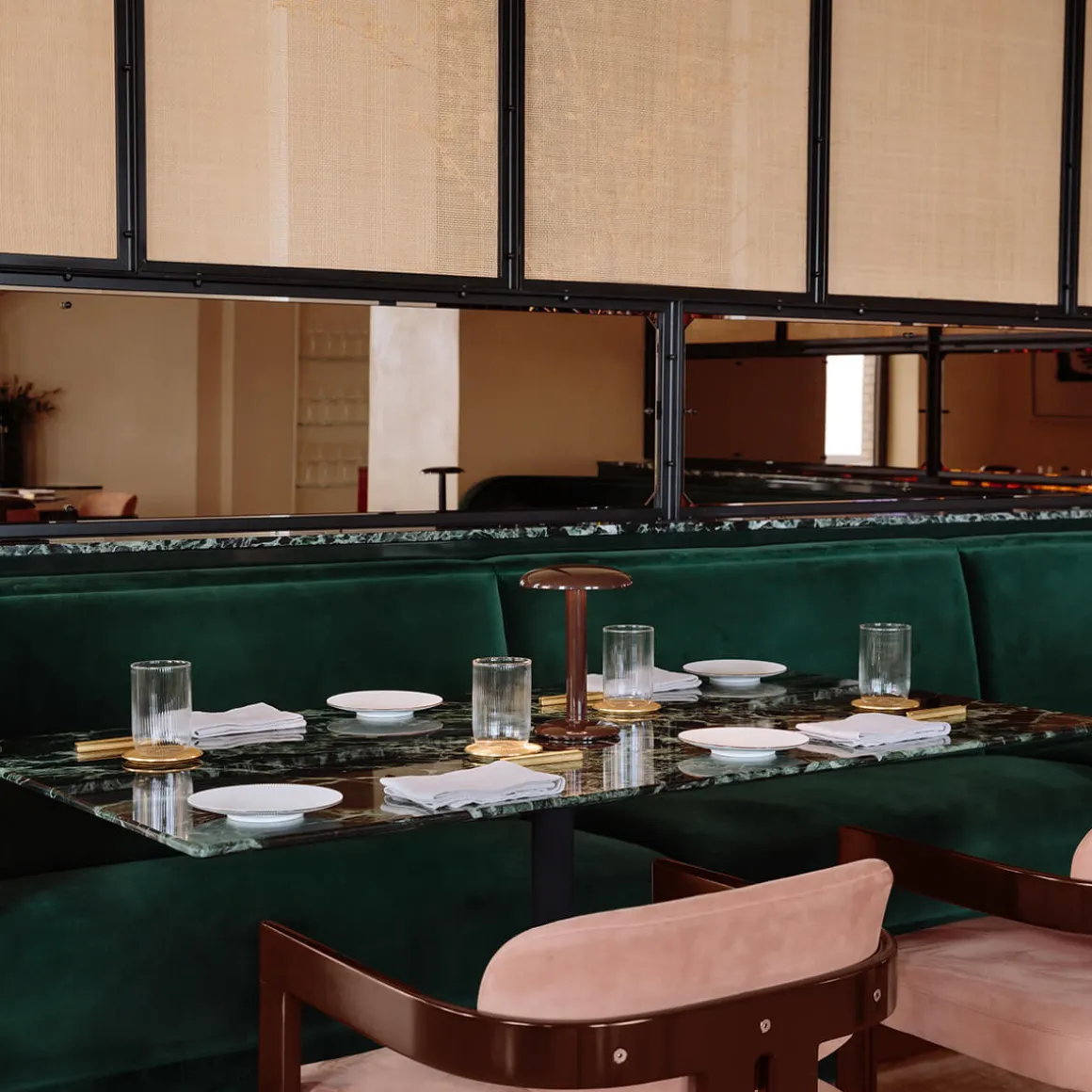 Flos Gustave Residential LED Akkuleuchte, 2700 K