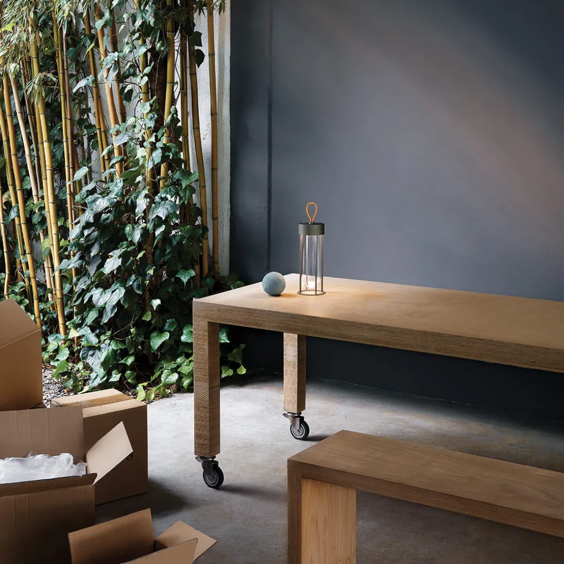 Flos In Vitro Unplugged LED Akkuleuchte, 3000 K