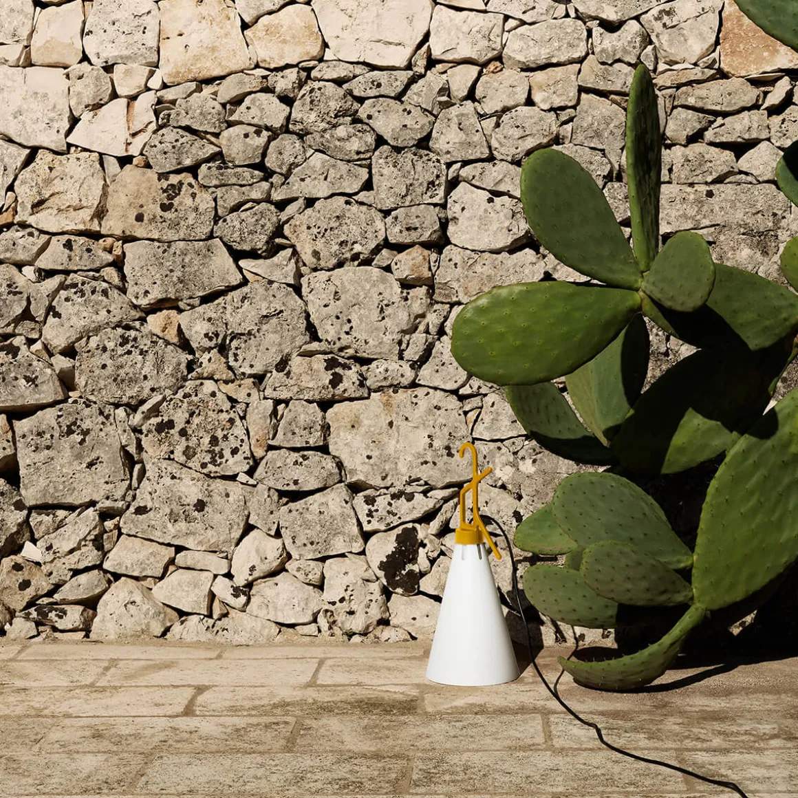 Flos Outdoor Mayday Outdoor Allzweckleuchte