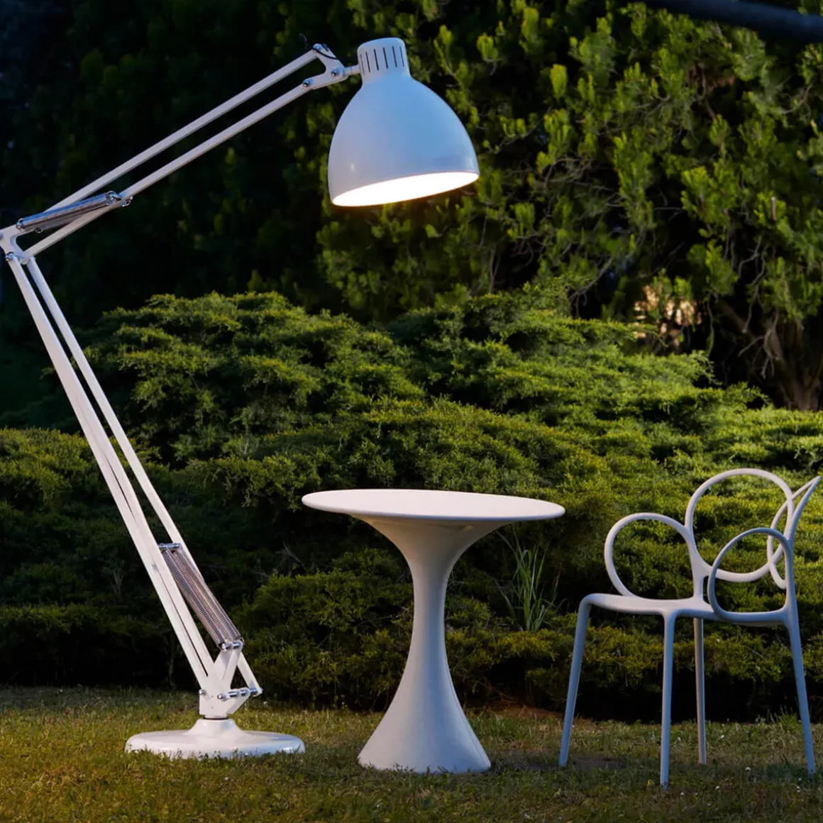 Fontana Arte Naska XL Outdoor Stehleuchte