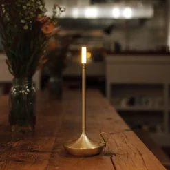 Graypants Wick LED Akkuleuchte