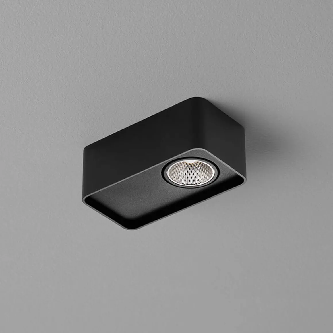 Helestra Cas LED Deckenleuchte mit Casambi-Modul