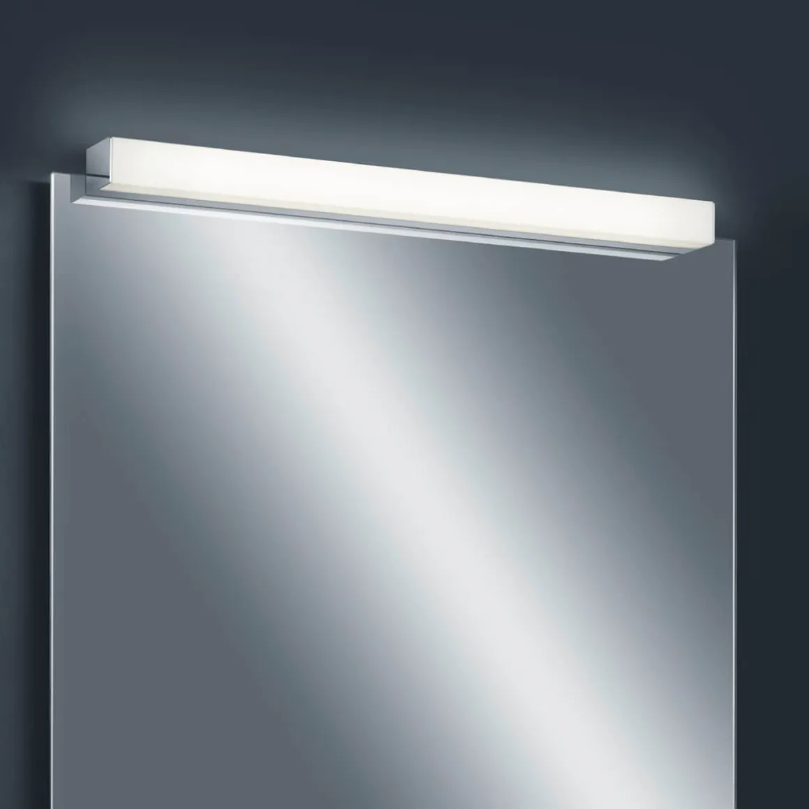 Helestra Lado LED Wand- / Spiegelleuchte, Chrom