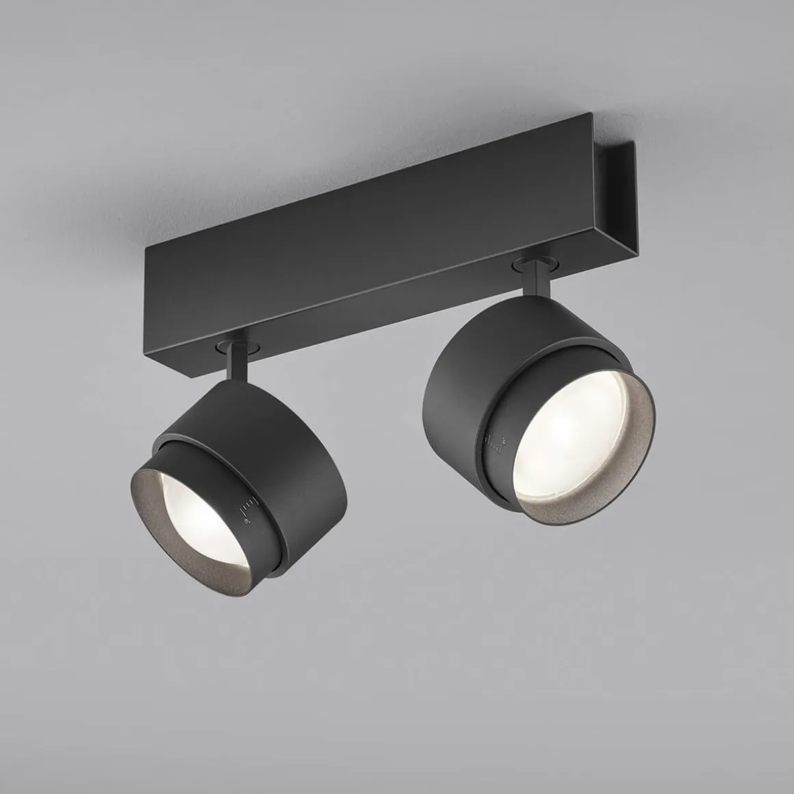 Helestra Pont LED Deckenaufbauleuchte, 2-flg.