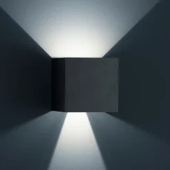 Helestra Siri 44 - L LED Außenwandleuchte