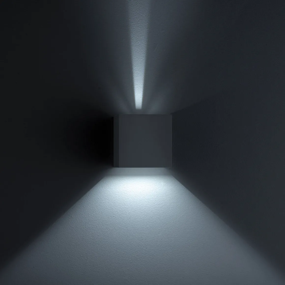 Helestra Siri 44 Up & Down LED Außenwandleuchte