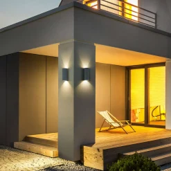 Helestra Swift LED Außenwandleuchte