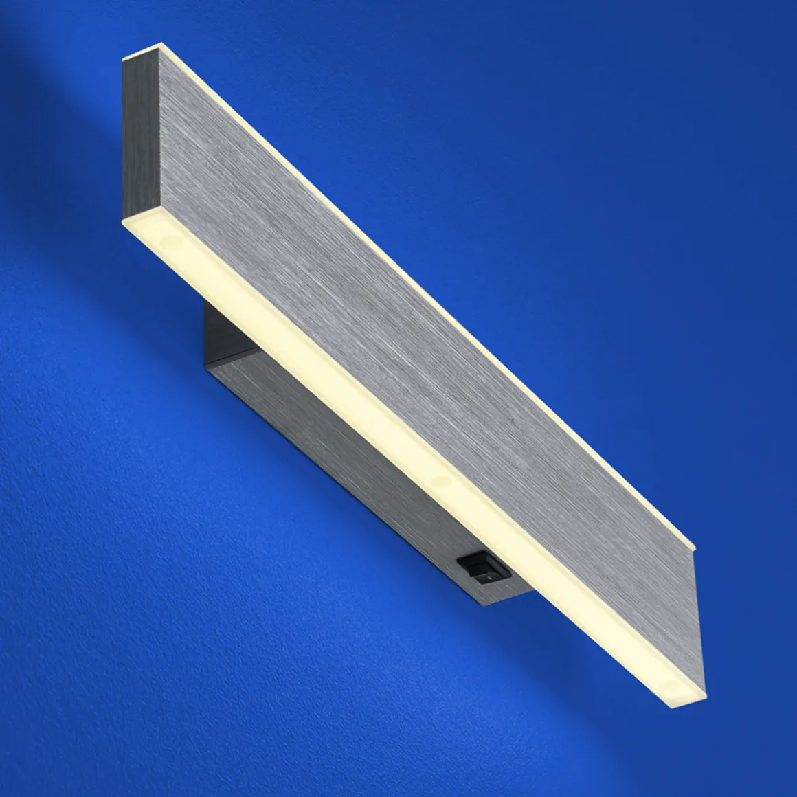 HELL Delta LED Wandleuchte