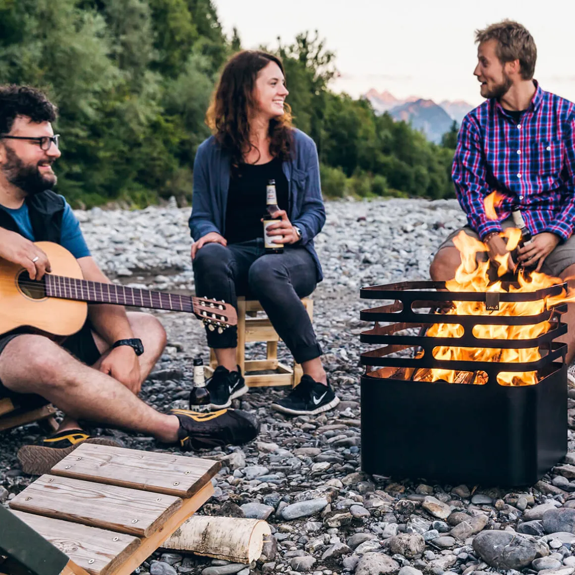 Höfats Cube Feuerkorb, Grill & Hocker