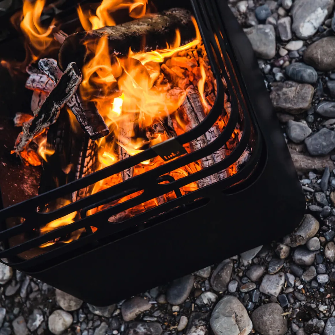 Höfats Cube Feuerkorb, Grill & Hocker