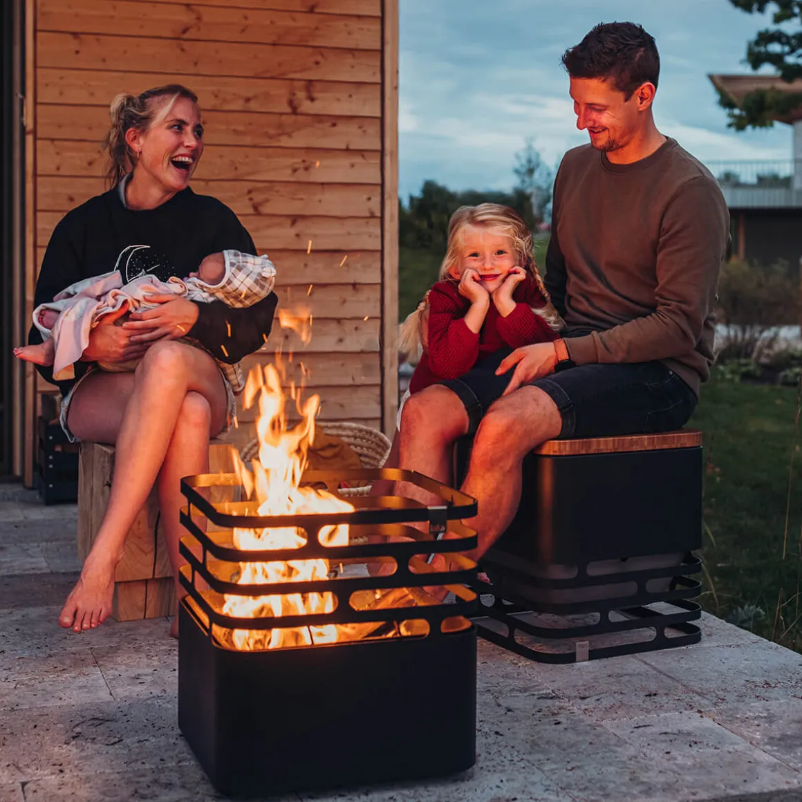 Höfats Cube Feuerkorb, Grill & Hocker