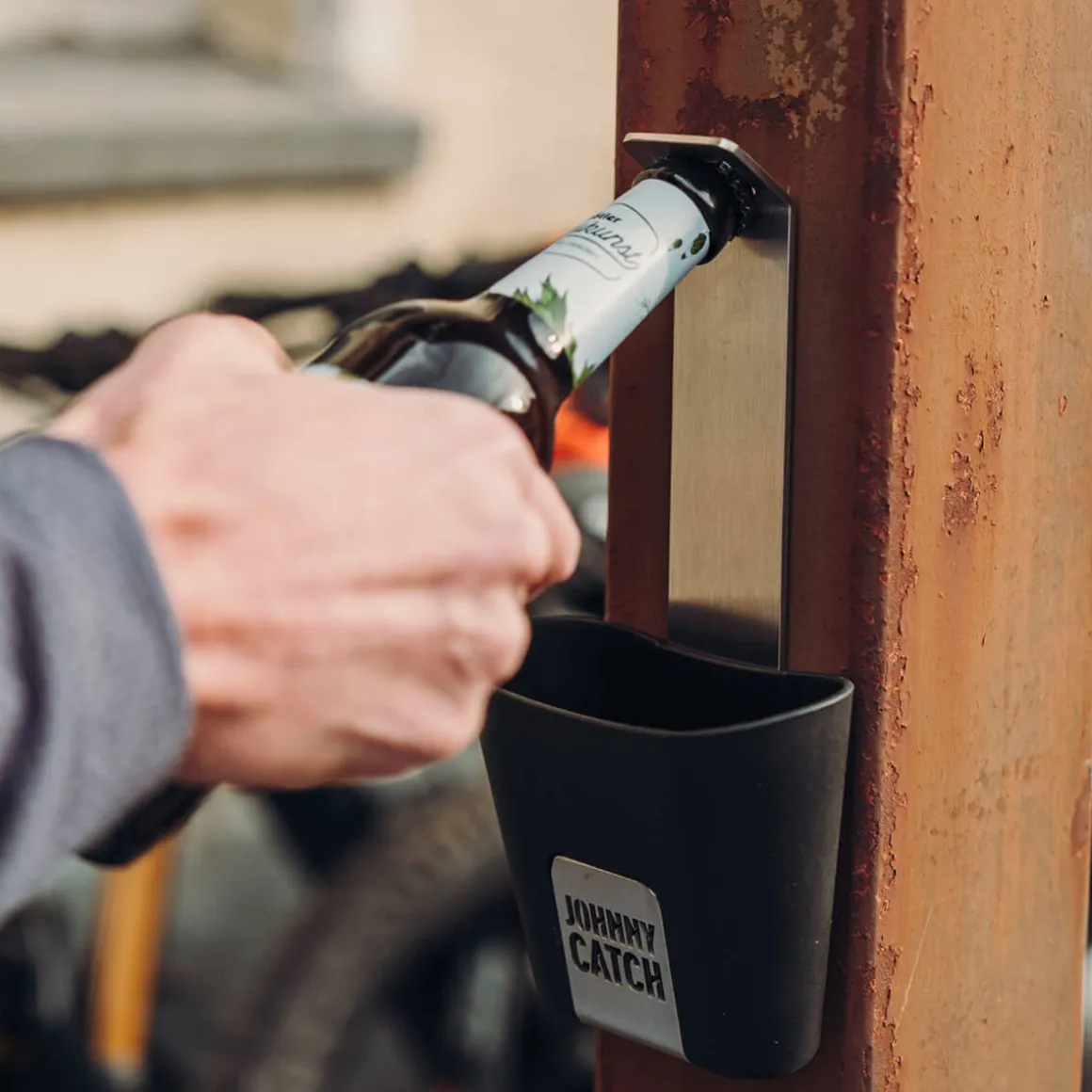 Höfats Johnny Catch Cup Wandflaschenöffner