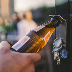 Höfats Johnny Catch Magnet Wandflaschenöffner