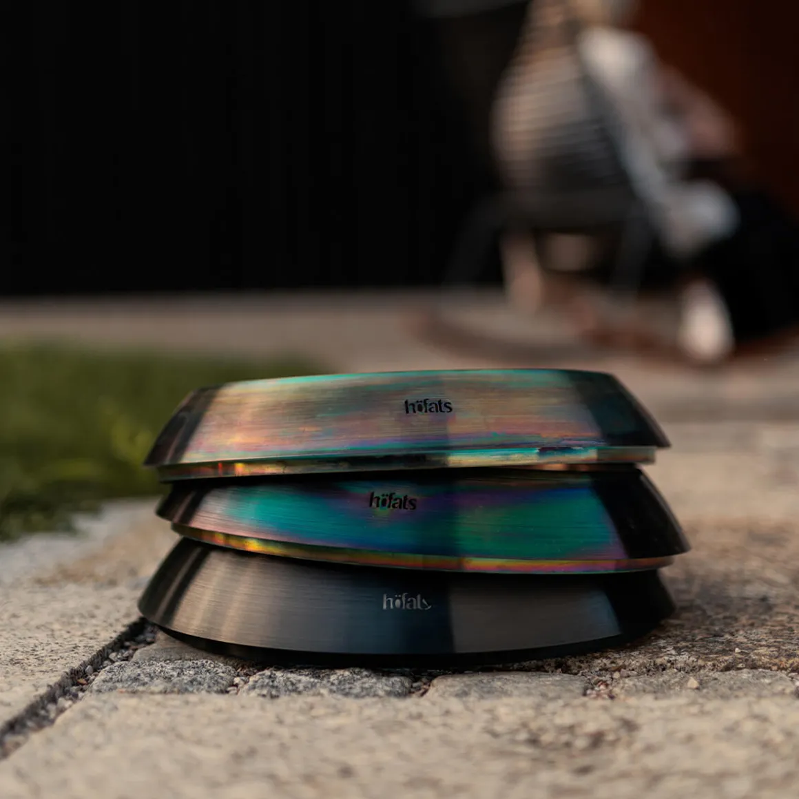 Höfats Moon 45 Feuerschale mit niedrigem Fuß