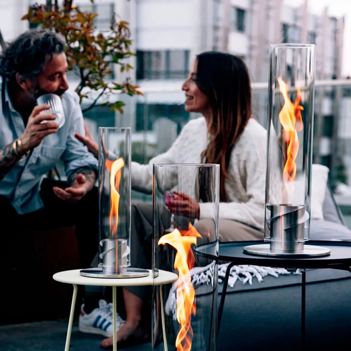 Höfats Spin 900 Tischfeuer & Windlicht, inkl. Bioethanol Flüssig-Brennstoff