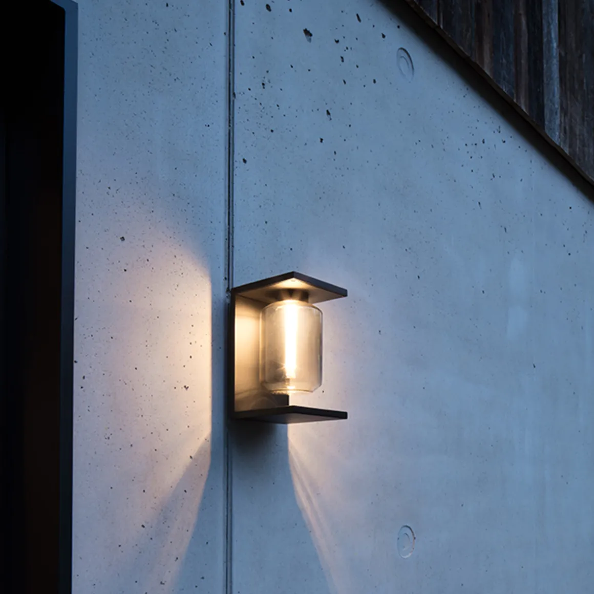 IP44.DE Dia LED Außenwandleuchte