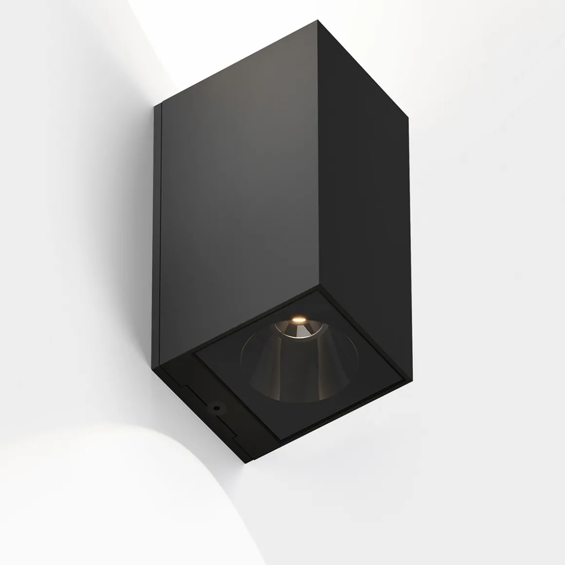 IP44.DE Iem.2 LED Außenwandleuchte