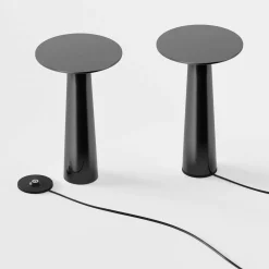 IP44.DE Lix LED Akkuleuchte, Dim-to-Amber, inkl. Charging Base