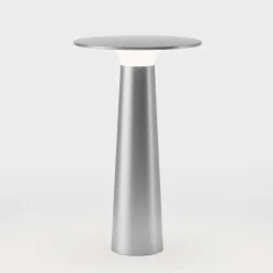 IP44.DE Lix LED Akkuleuchte, Dim-to-Amber, inkl. Charging Base