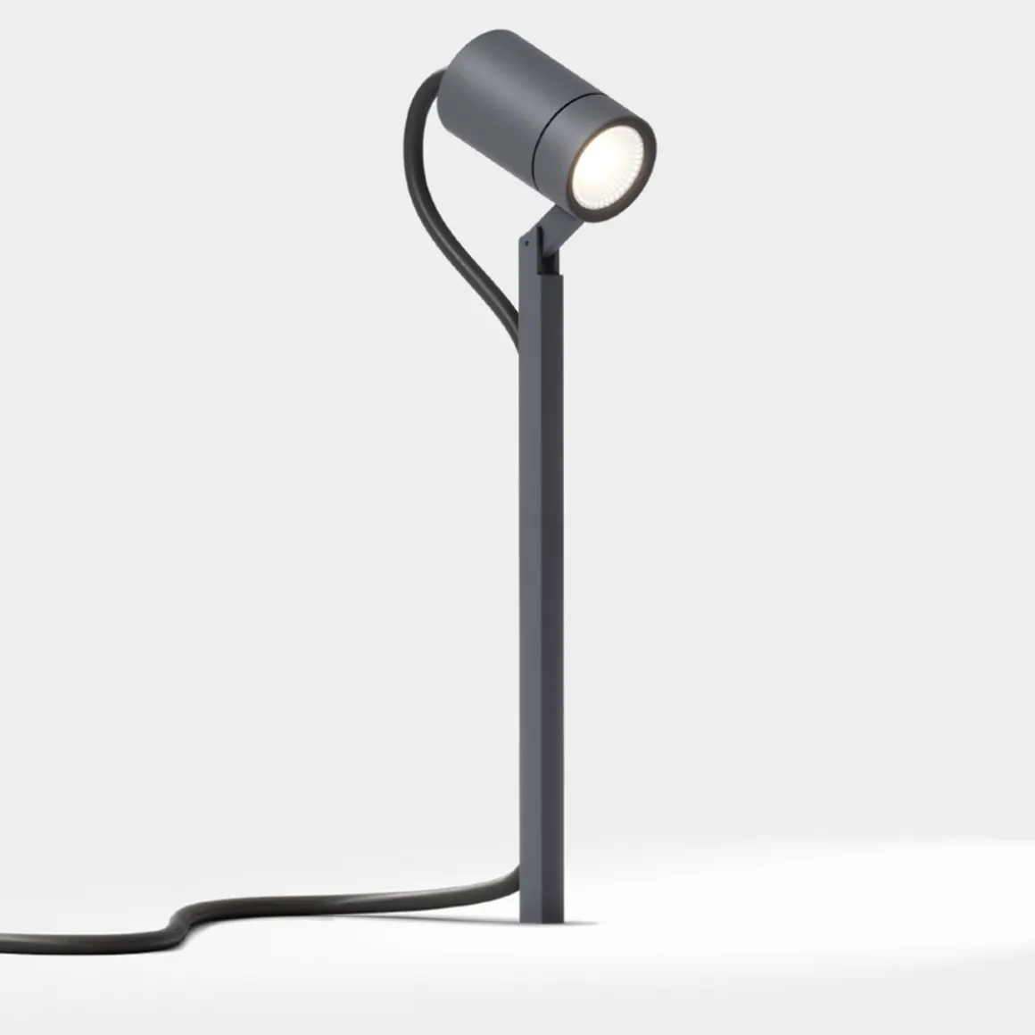 IP44.DE Piek Spot 100 LED Spießstrahler