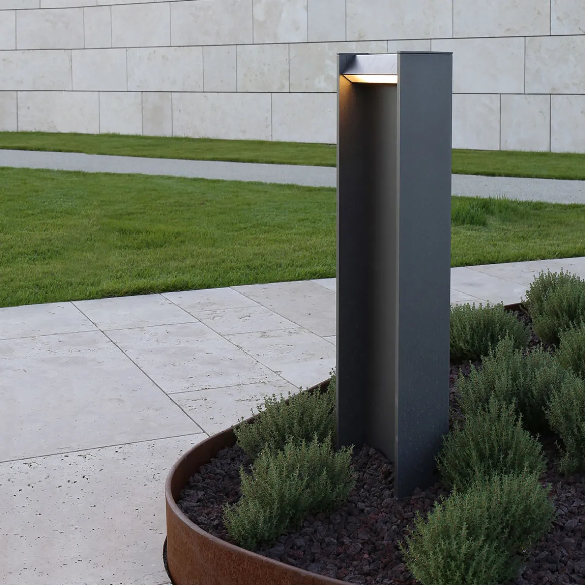 IP44.DE Slat 70 LED Pollerleuchte