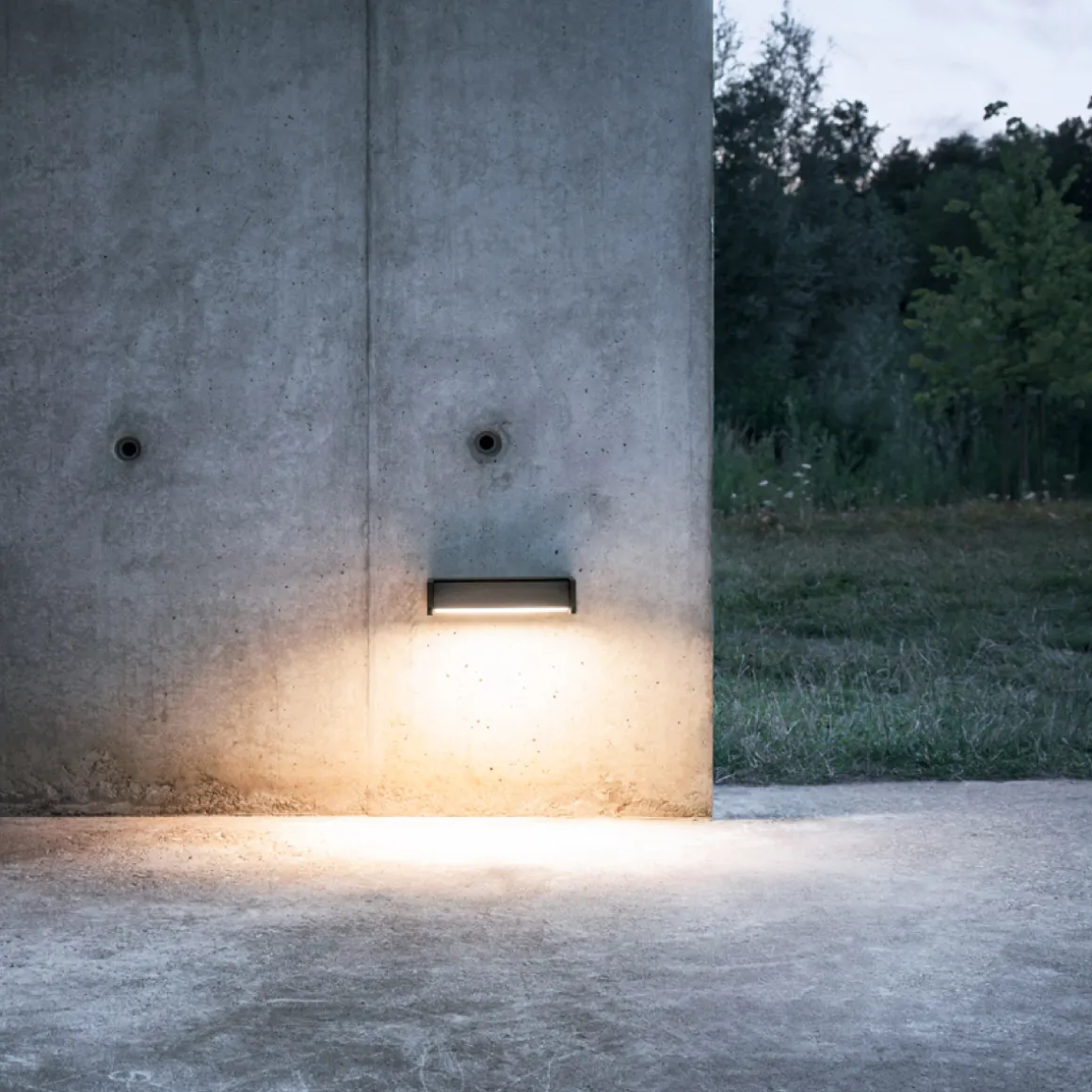 IP44.DE Slat One LED Wand- / Deckenleuchte