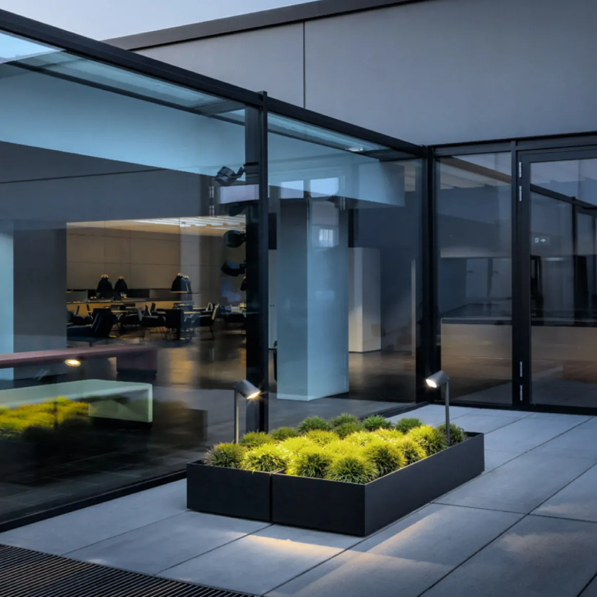 IP44.DE Stic Spike LED Bodenleuchte / Spießstrahler Connect