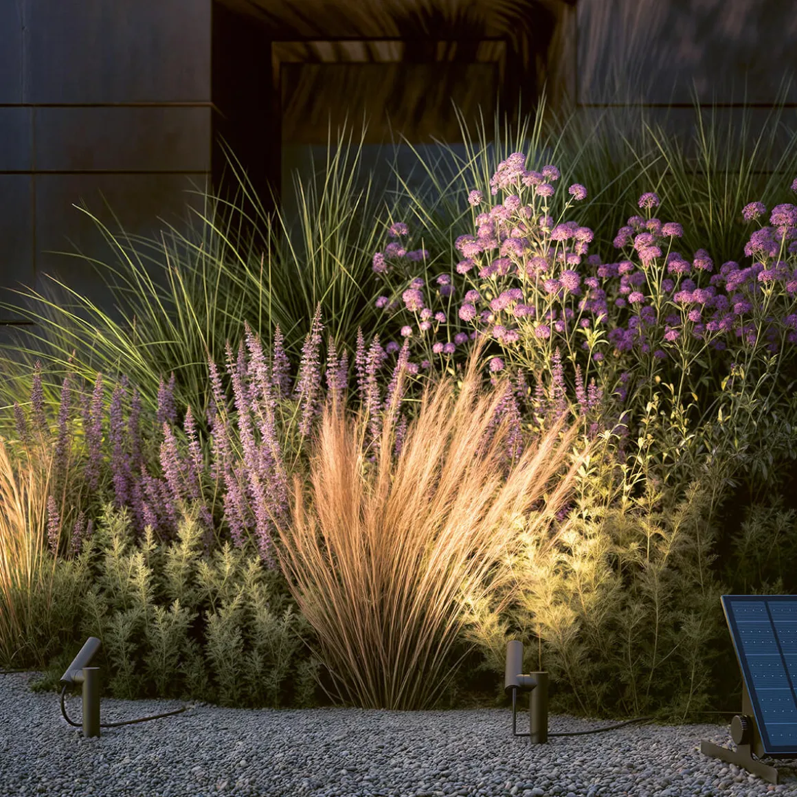 Klewe Axent LED Solarleuchte für Elektron Ladestation