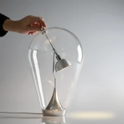 Lodes Blow LED Tischleuchte